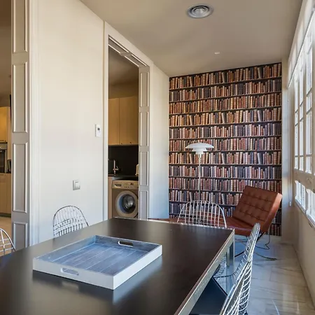 Glocal Apartment *